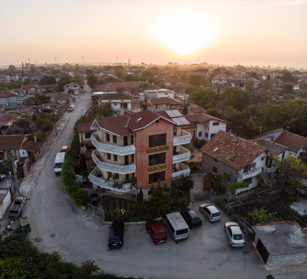 Guest House Nash Dom Каварна Экстерьер фото