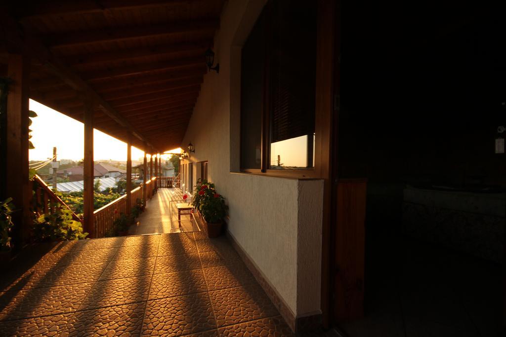 Guest House Nash Dom Каварна Экстерьер фото
