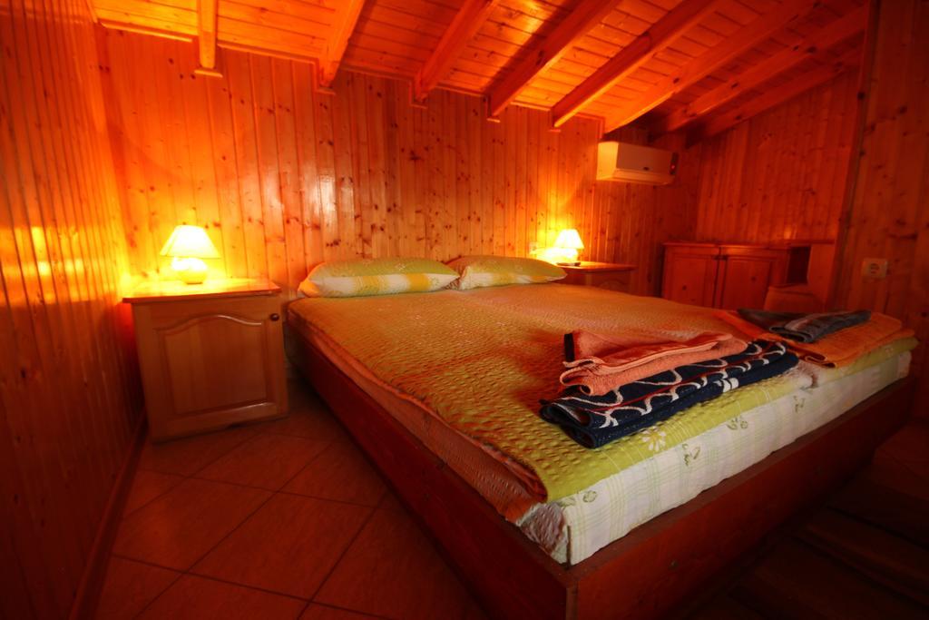 Guest House Nash Dom Каварна Экстерьер фото
